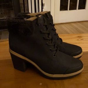 NWOT- Dr. Scholl’s winter boots.